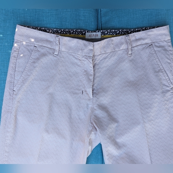 Women's Size 46 Ankle Cropped Cream Textured Pattern AT.P.CO Pants - Picture 3 of 9